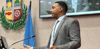 Parlamentario Hendrik Tevreden: AWSS sin solucion agudo pa problema di holor awor den Parkietenbos